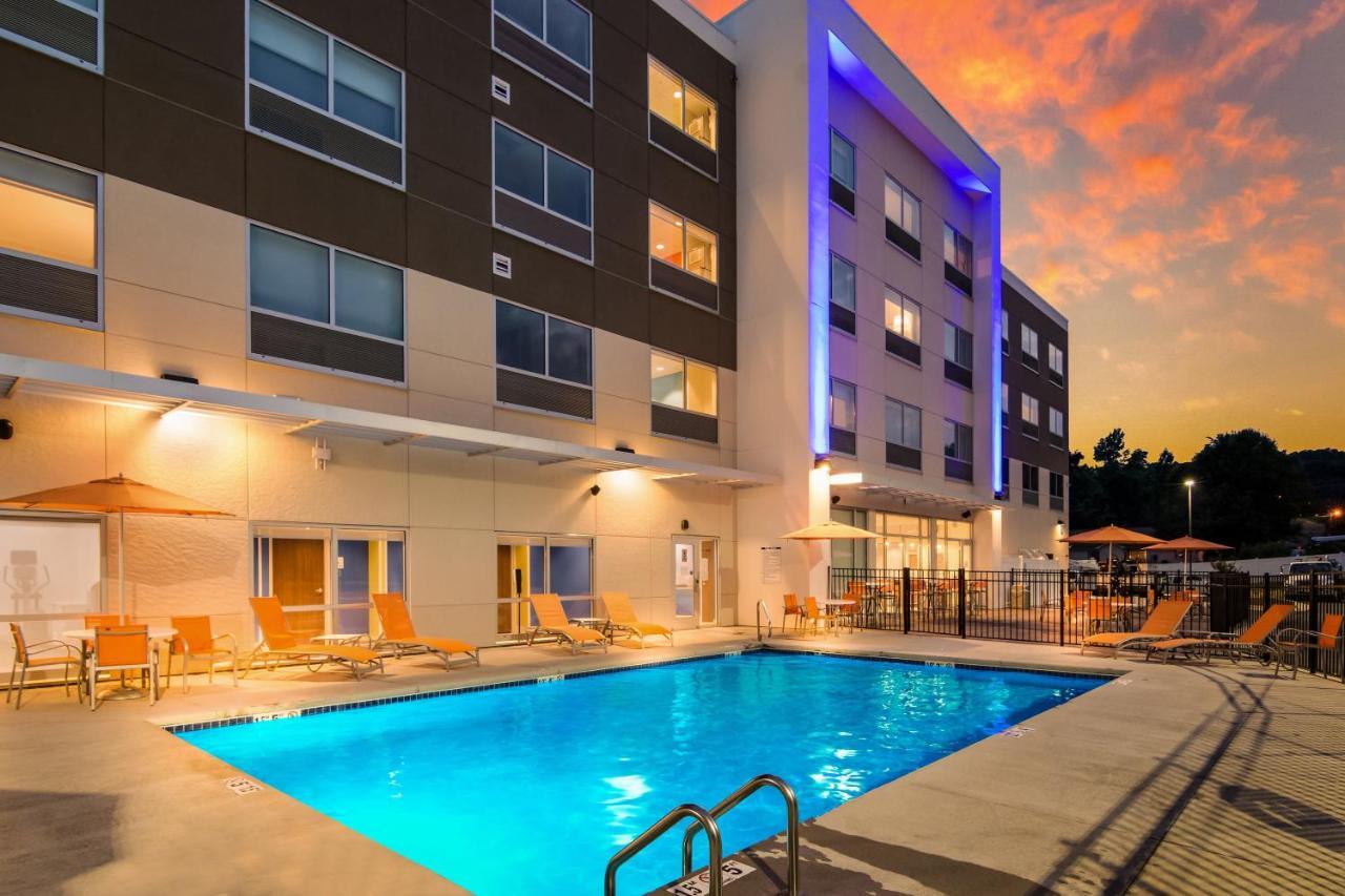 Holiday Inn Express & Suites - Asheboro By Ihg 외부 사진